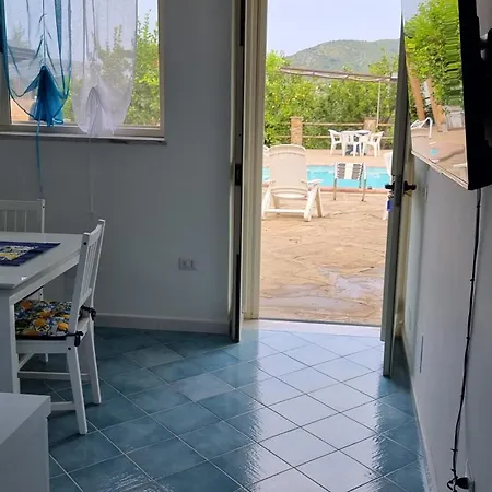 Dei Santi, Taverna